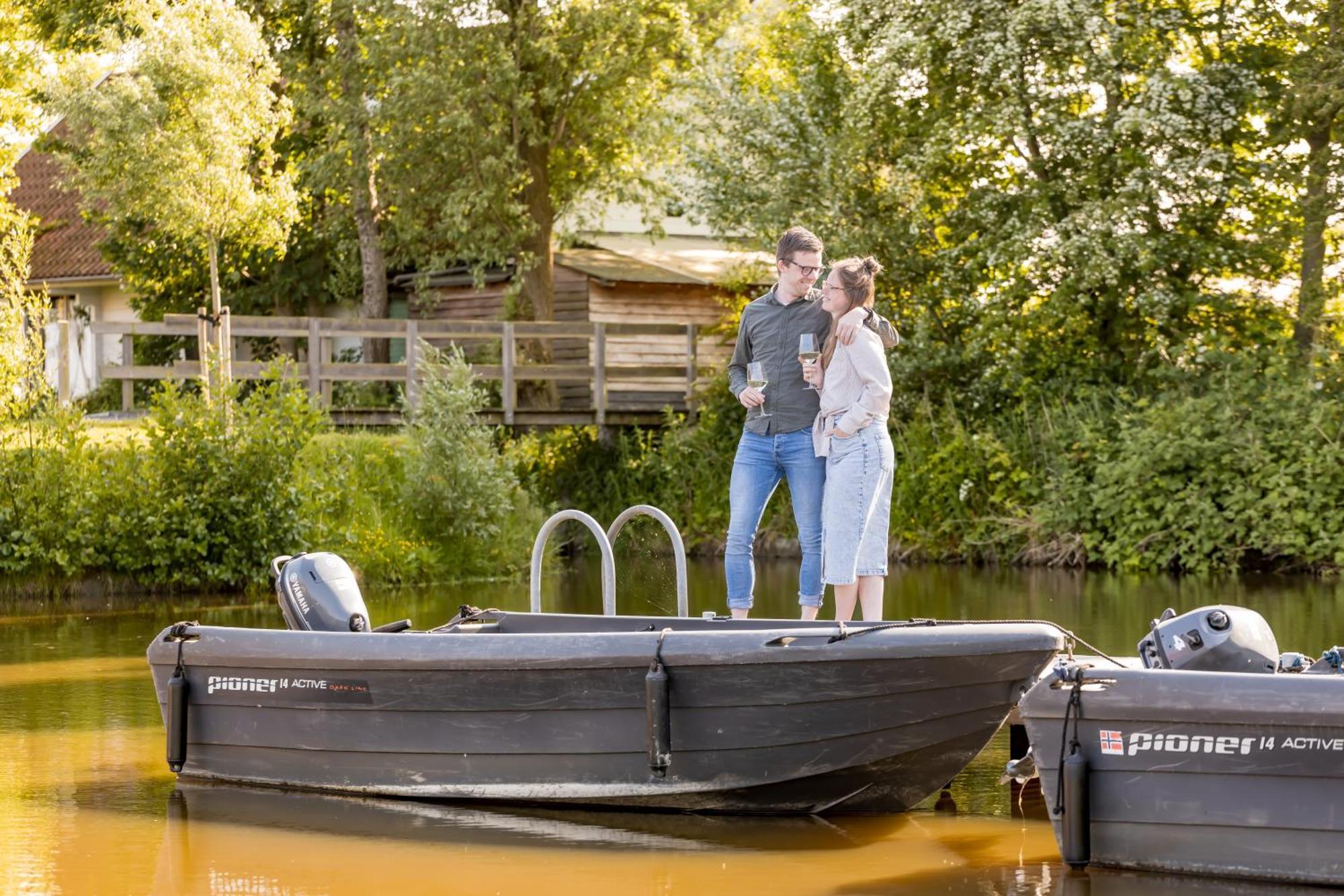 Tiny House - Optioneel Met Hottub Daire Dokkum Dış mekan fotoğraf