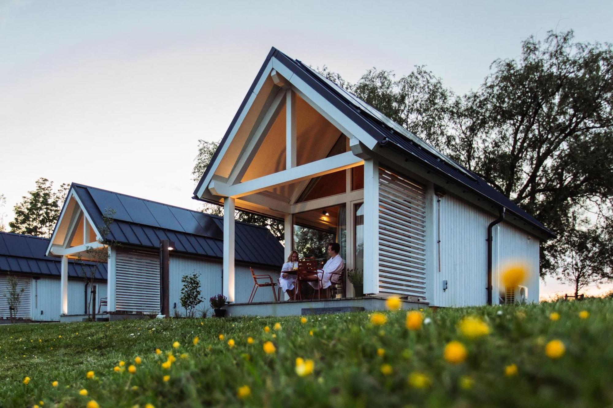 Tiny House - Optioneel Met Hottub Daire Dokkum Oda fotoğraf